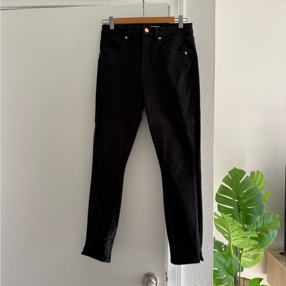Good American Denim Fitted Skinny Black Crop Ankle Jeans - Picture 2 of 5
